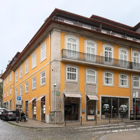 Hostwise - Stylish Retreat In Porto's Heart Appartement Oporto