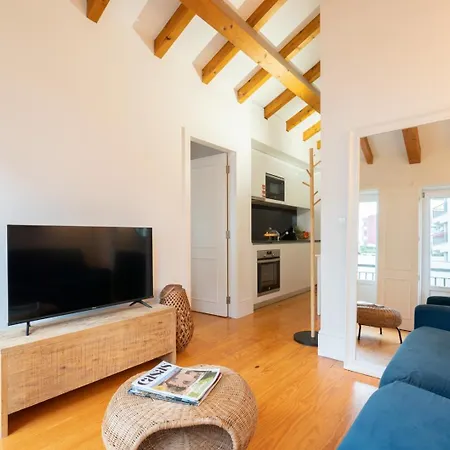 Hostwise - Stylish Retreat In Porto's Heart 公寓 *