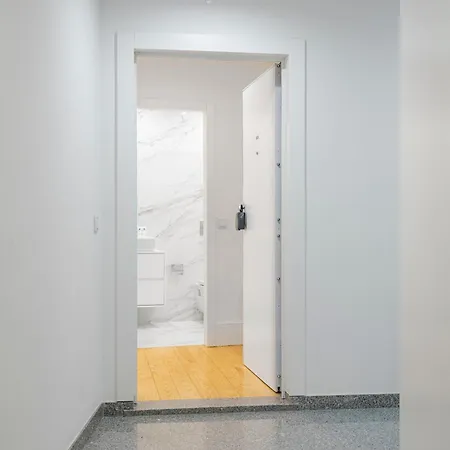 Hostwise - Stylish Retreat In Porto's Heart Apartamento Porto