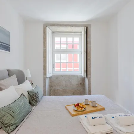 Apartment Hostwise - Stylish Retreat In Porto's Heart