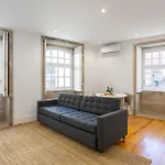 Appartement Hostwise - Stylish Retreat In Porto's Heart Oporto