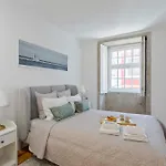 Hostwise - Stylish Retreat In Porto's Heart Appartement *