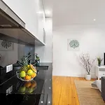 Hostwise - Stylish Retreat In Porto's Heart Oporto