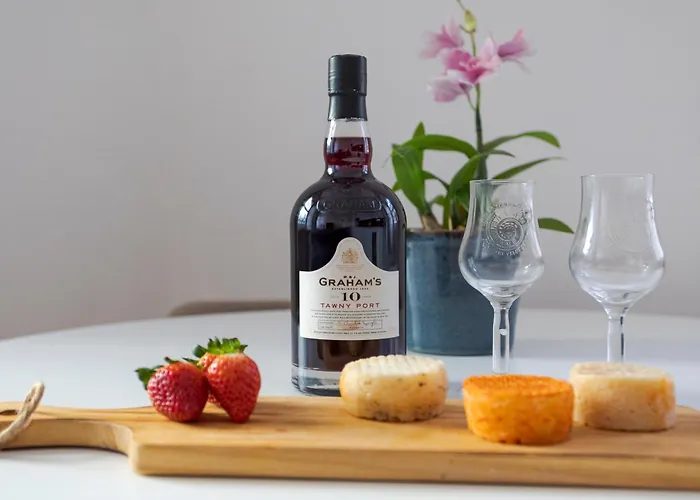 Hostwise - Stylish Retreat In Porto's Heart 아파트 포르투